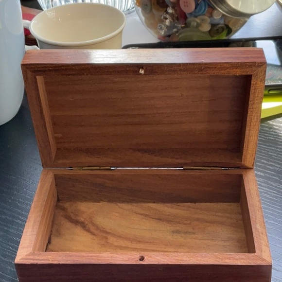 Wood tea box. - Picture 4 of 4